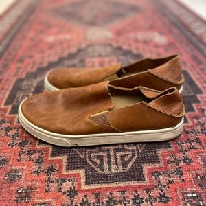 Olukai Pehuea Leather Slip Ons - 7.5